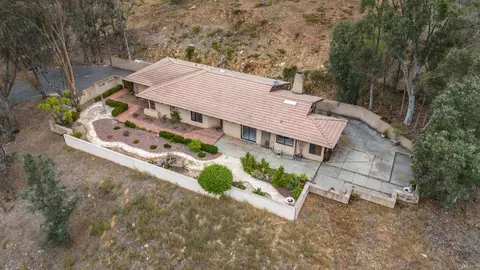View/Area - 8130 Harmony Grove Rd, Escondido, CA 92029 photo 2 of 2