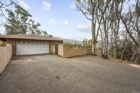 8130 Harmony Grove Rd, Escondido, CA 92029