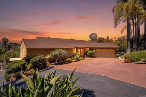 11021 Valley Lights Dr, El Cajon, CA 92020