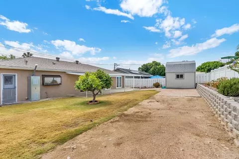 Exterior - 9416 Saint Andrews Dr, Santee, CA 92071 photo 4 of 5