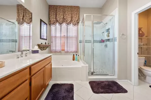 Bath - 2130 Buchanan Ave, Calexico, CA 92231 photo 4 of 4