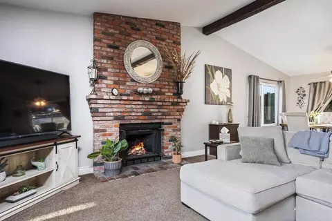 Living - 8416 Jalal St, Lakeside, CA 92040 photo 5 of 6