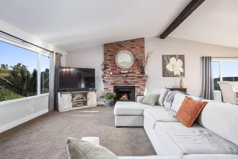Living - 8416 Jalal St, Lakeside, CA 92040 photo 3 of 6