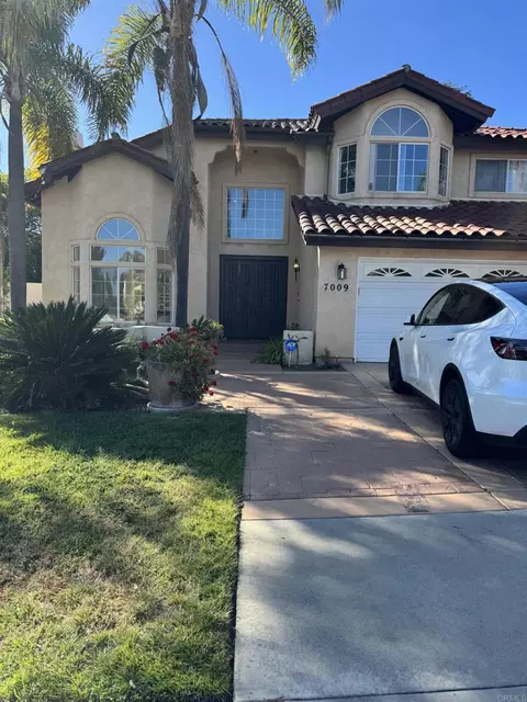 7009 El Fuerte St, Carlsbad, CA 92009