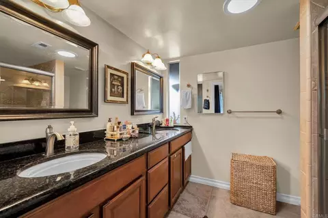 Bath - 2024 Pierce Ct, El Cajon, CA 92019 photo 1 of 3