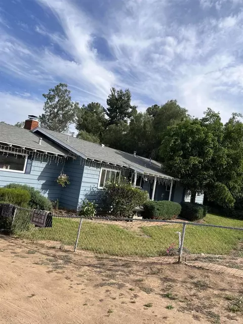 9381 Riverview Ave, Lakeside, CA 92040
