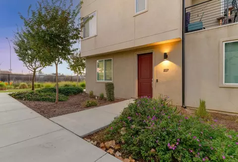 5276 Beachfront Cove St #237, San Diego, CA 92154