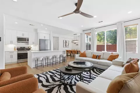 2284 Red Leaf Ln, Chula Vista, CA 91915