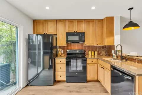 Kitchen - 10185 Peaceful Ct, Santee, CA 92071 photo 4 of 6