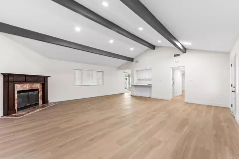 Living - 226 Lento Ln, El Cajon, CA 92021 photo 4 of 11