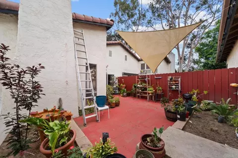 Exterior - 2211 Durasno Ln, Spring Valley, CA 91977 photo 2 of 3