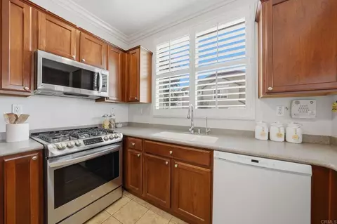 Kitchen - 1410 Rosemonde Ln, Santee, CA 92071 photo 2 of 3