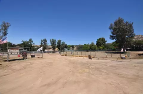 18240 Bunny Dr, Jamul, CA 91935 photo 3