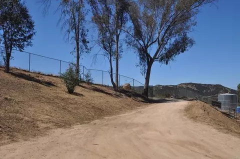 18240 Bunny Dr, Jamul, CA 91935