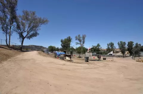 18240 Bunny Dr, Jamul, CA 91935 photo 2