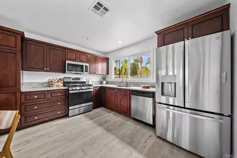 Kitchen - 9751 Vomac Rd, Santee, CA 92071 photo 2 of 3