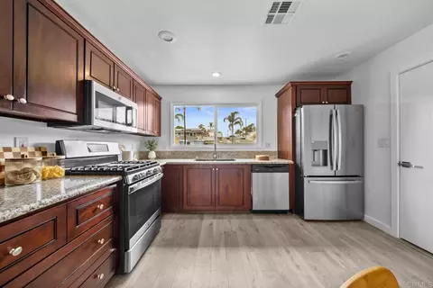 Kitchen - 9751 Vomac Rd, Santee, CA 92071 photo 3 of 3