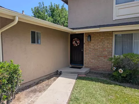 910 Amistad Ct #B, El Cajon, CA 92019