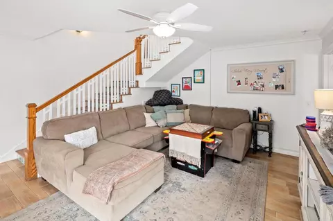 Living - 649 I Ave, Coronado, CA 92118 photo 5 of 5