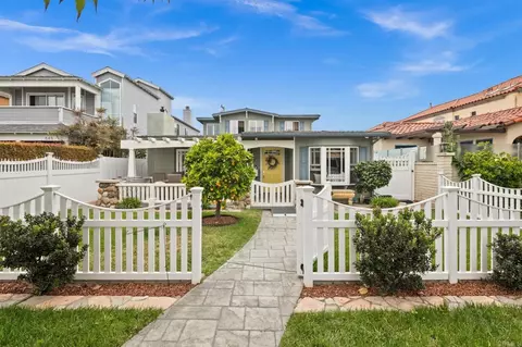 649 I Ave, Coronado, CA 92118