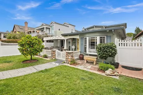 Exterior - 649 I Ave, Coronado, CA 92118 photo 2 of 10