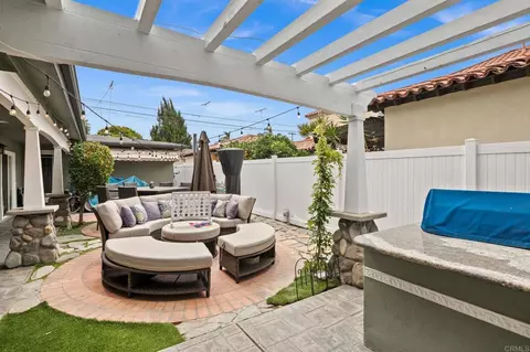 Exterior - 649 I Ave, Coronado, CA 92118 photo 5 of 10