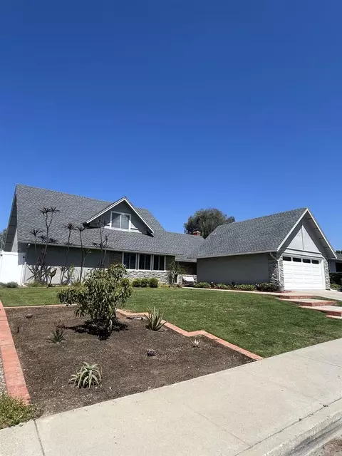 6818 Bonnie View Dr, San Diego, CA 92119