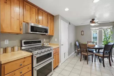 Kitchen - 2553 Granada Cir, Spring Valley, CA 91977 photo 3 of 4