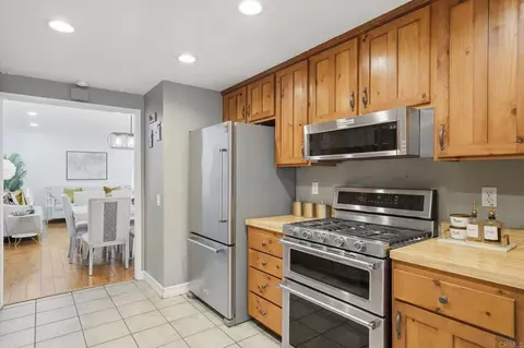 Kitchen - 2553 Granada Cir, Spring Valley, CA 91977 photo 1 of 4