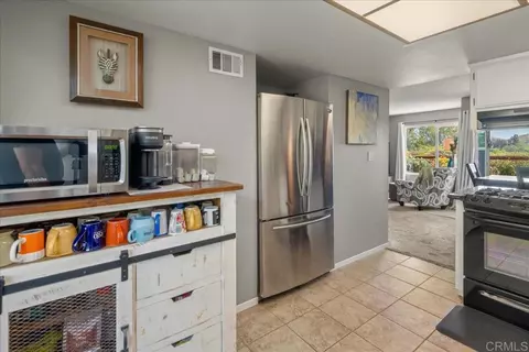 Kitchen - 3047 Highlands Blvd, Spring Valley, CA 91977 photo 3 of 4
