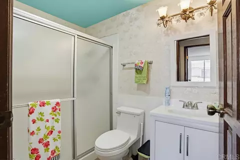 Bath - 5715 Baltimore Dr #29, La Mesa, CA 91942 photo 1 of 4