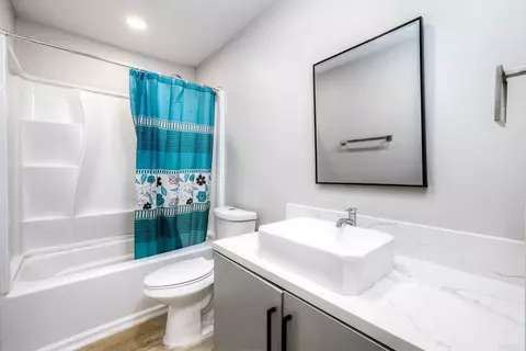 Bath - 2723 Tish Ct, Spring Valley, CA 91977 photo 1 of 4