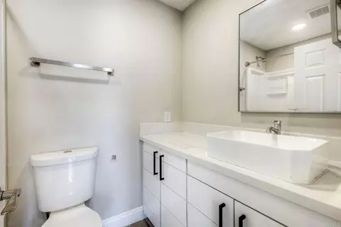 Bath - 2723 Tish Ct, Spring Valley, CA 91977 photo 4 of 4