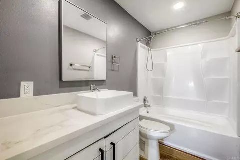 Bath - 2723 Tish Ct, Spring Valley, CA 91977 photo 3 of 4
