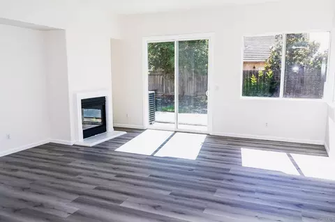 Living - 3005 Litt Rd, Modesto, CA 95355 photo 2 of 6
