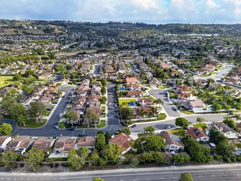 View/Area - 4680 Allende Ave, Oceanside, CA 92057 photo 8 of 13