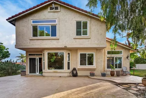 Exterior - 4680 Allende Ave, Oceanside, CA 92057 photo 8 of 10