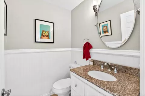 Bath - 4680 Allende Ave, Oceanside, CA 92057 photo 1 of 4
