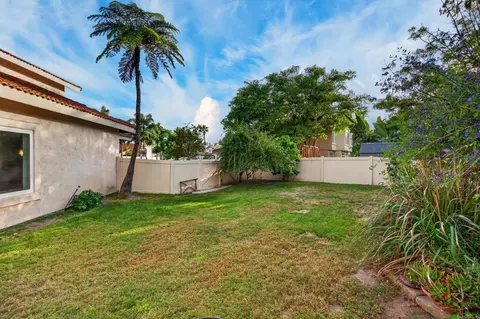 Exterior - 4680 Allende Ave, Oceanside, CA 92057 photo 7 of 10