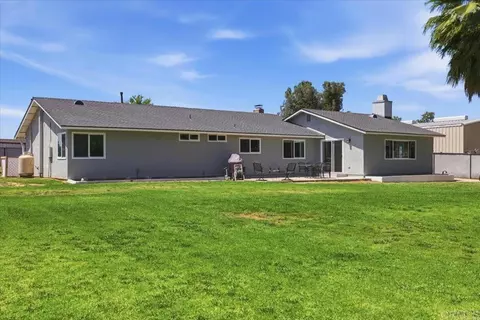 Exterior - 1412 Keyser Rd, Ramona, CA 92065 photo 5 of 8