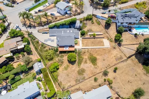 1166 Merritt Dr, El Cajon, CA 92020