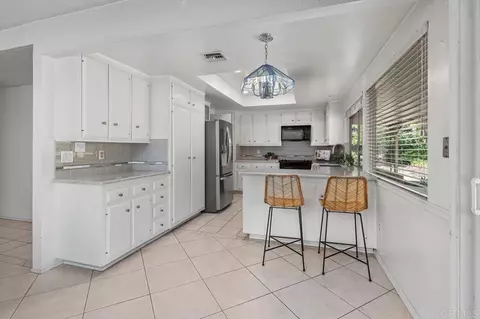 Kitchen - 17030 Saint Andrews Dr, Poway, CA 92064 photo 3 of 4