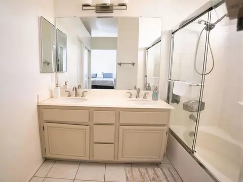 Bath - 3325 Ricewood Dr, Oceanside, CA 92058 photo 1 of 4