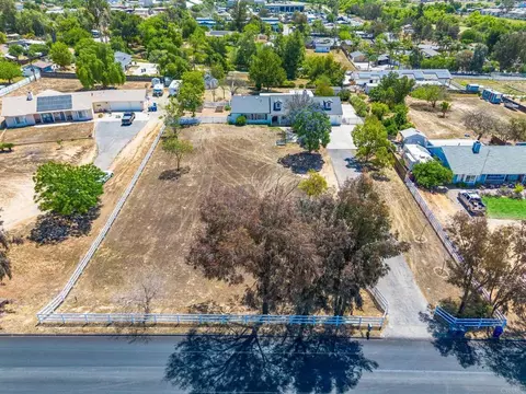 View/Area - 639 Alice St, Ramona, CA 92065 photo 2 of 4