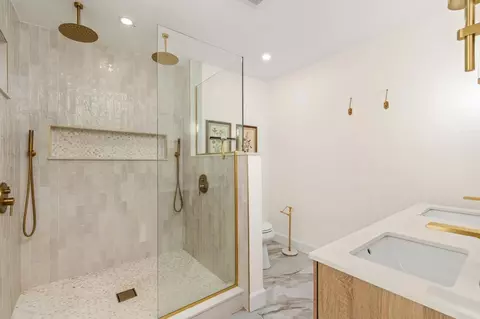 Bath - 639 Alice St, Ramona, CA 92065 photo 1 of 5