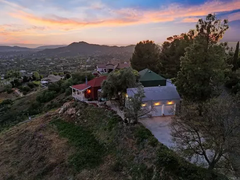 View/Area - 14645 High Valley Rd, Poway, CA 92064 photo 1 of 2