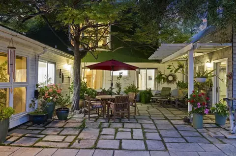 Exterior - 14645 High Valley Rd, Poway, CA 92064 photo 6 of 12