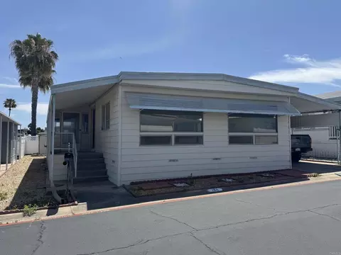 8301 Mission Gorge Rd #124, Santee, CA 92071