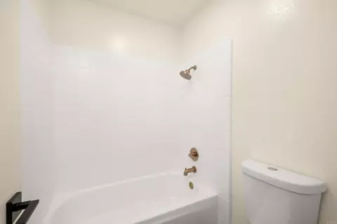 Bath - 3675 Branch Ct, Oceanside, CA 92058 photo 2 of 4