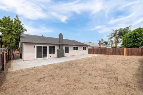 Exterior - 3675 Branch Ct, Oceanside, CA 92058 photo 4 of 6